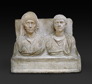 Claudius Agathemoruksen ja hänen vaimonsa hautakivi, Rooma, 1. vuosisadan loppu 2. vuosisadan alku (marmori)
